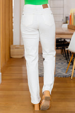 Load image into Gallery viewer, Diana Straight Leg Jeans In White