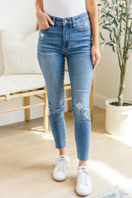 Load image into Gallery viewer, Hi-waisted Dandelion Embroidery Skinny