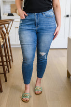 Load image into Gallery viewer, Hi-waisted Dandelion Embroidery Skinny