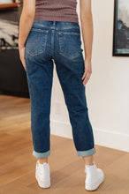 Load image into Gallery viewer, London Midrise Cuffed Boyfriend Jeans