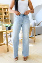 Load image into Gallery viewer, Tate High Rise Straight Jeans