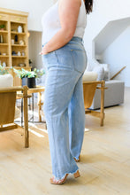 Load image into Gallery viewer, Tate High Rise Straight Jeans