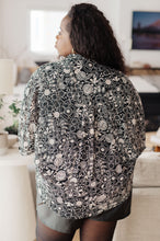 Load image into Gallery viewer, Work All Day Floral Top